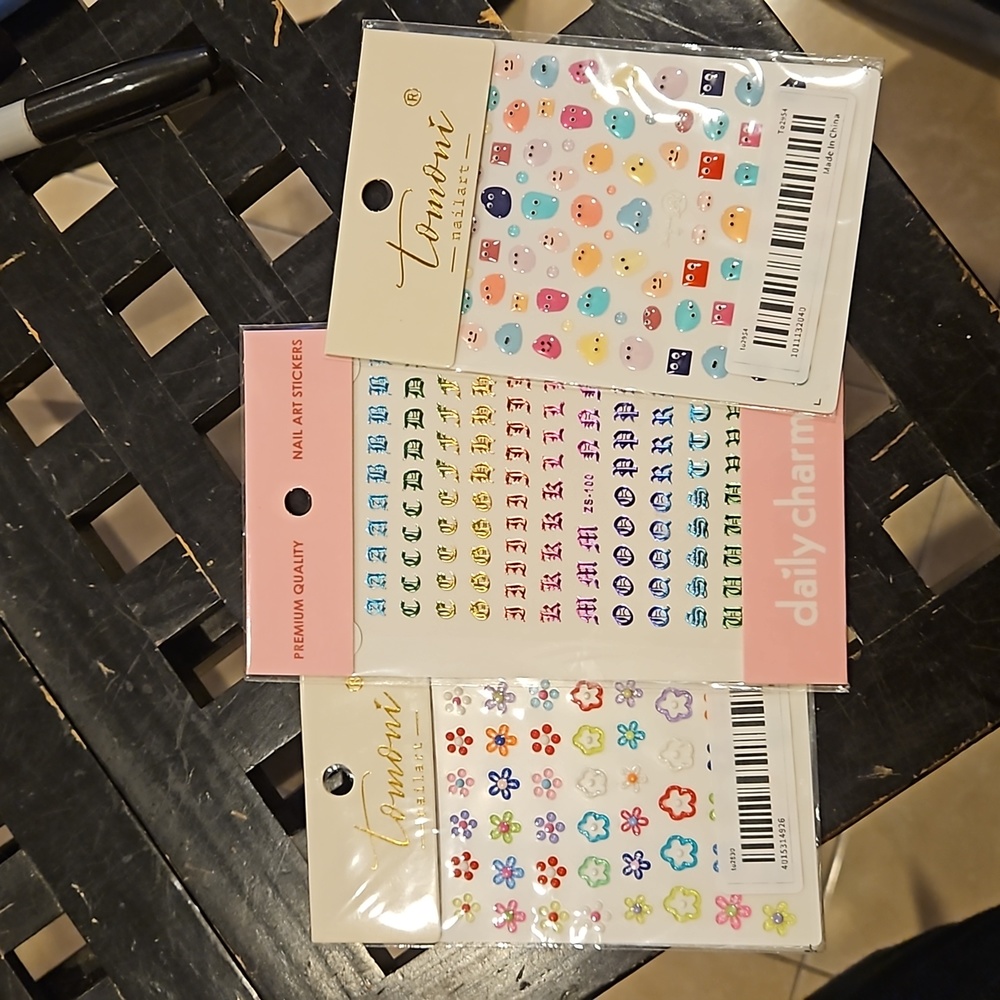 3 pack uwu letters abstract flowr nail stickers
